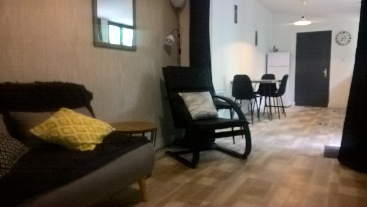 Locations Rives De Seugne - De Gaulle Apartment Jonzac Ngoại thất bức ảnh